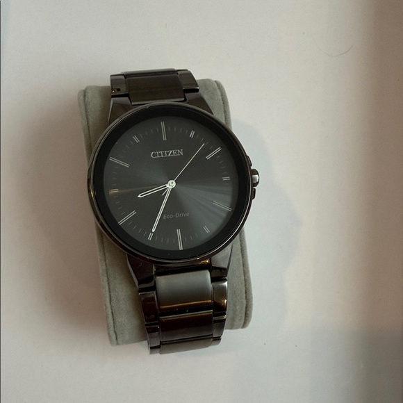 Citizen Men's Black and Silver Watch